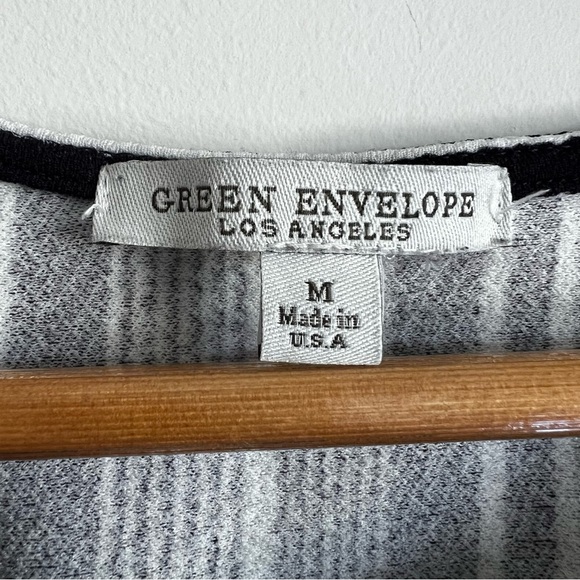 Green Envelope Black and White Striped Blouse Size M - Picture 3 of 3